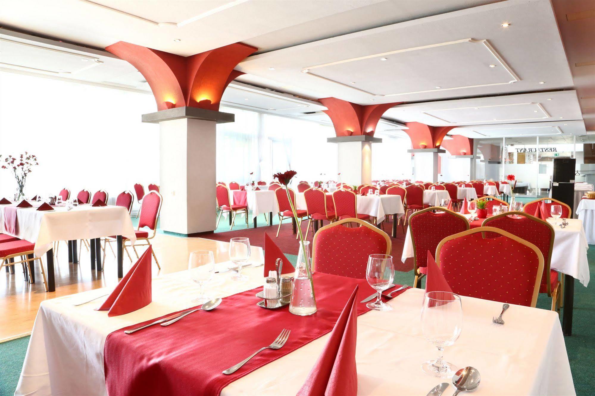 Garni Hotel Junior Bratislava Eksteriør billede