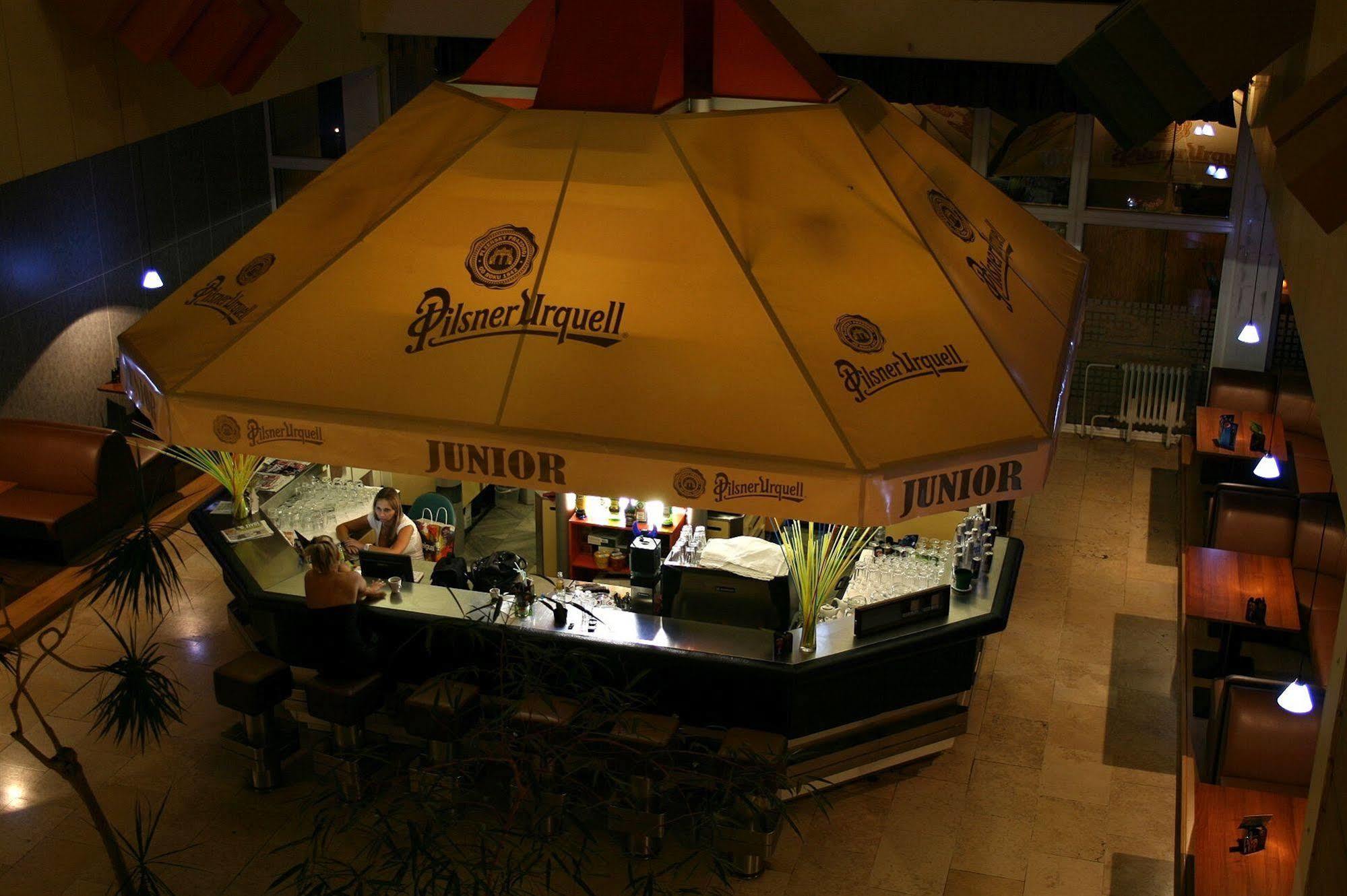 Garni Hotel Junior Bratislava Eksteriør billede